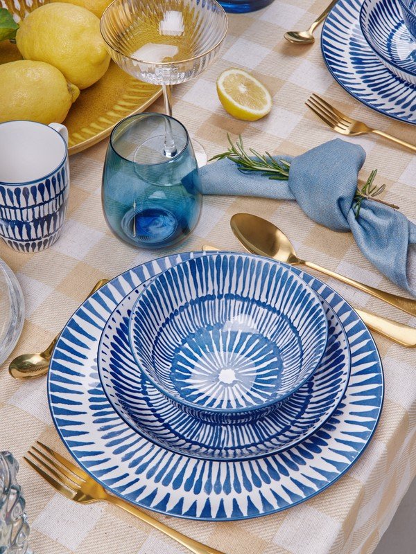 Navdih: Jedilnica, Darila