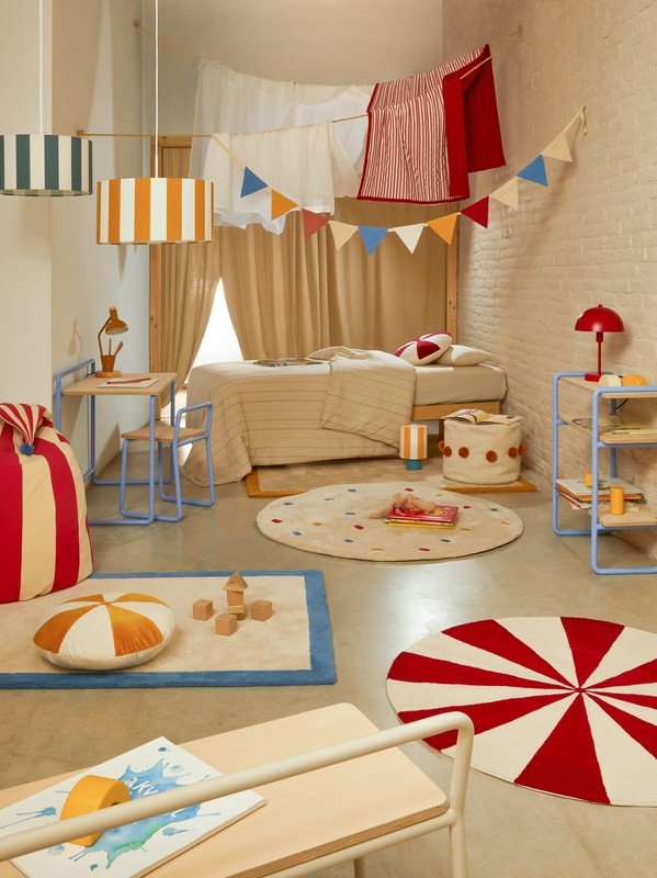 Navdih: Otroška soba, Otroci