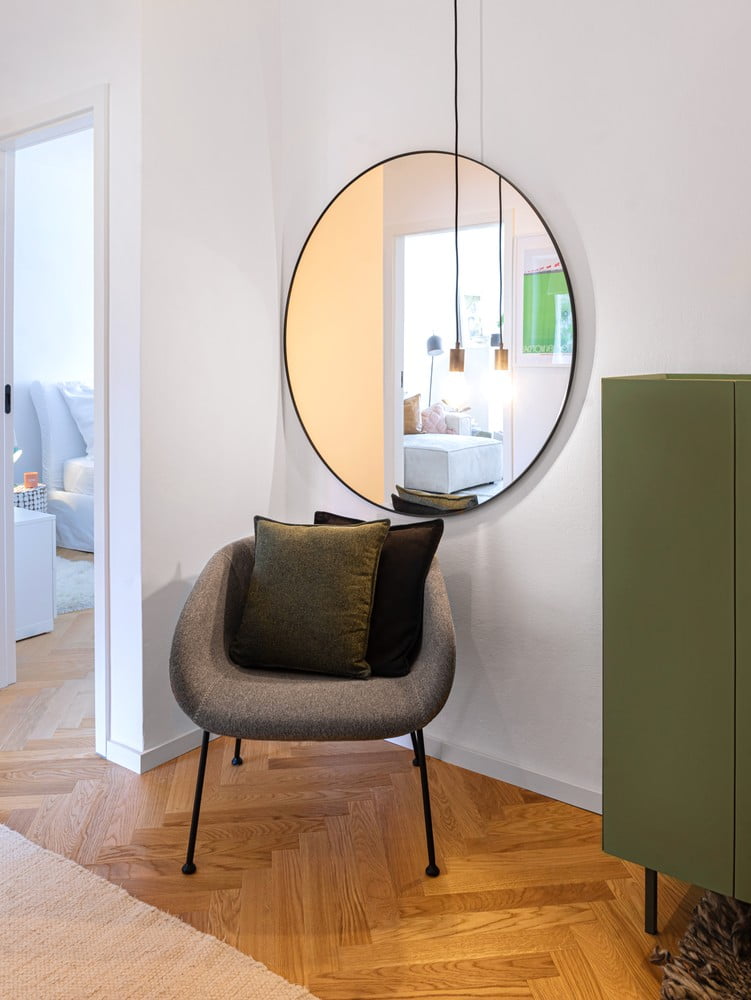 Navdih: Hodnik in garderoba, Bonami na obisku