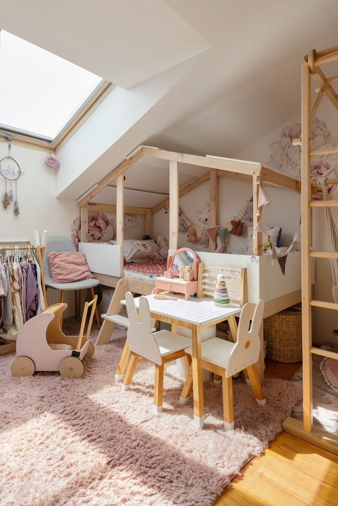 Navdih: Otroška soba, Otroci, Bonami na obisku