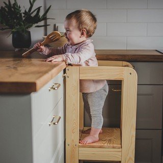 Stolčki pomagalčki