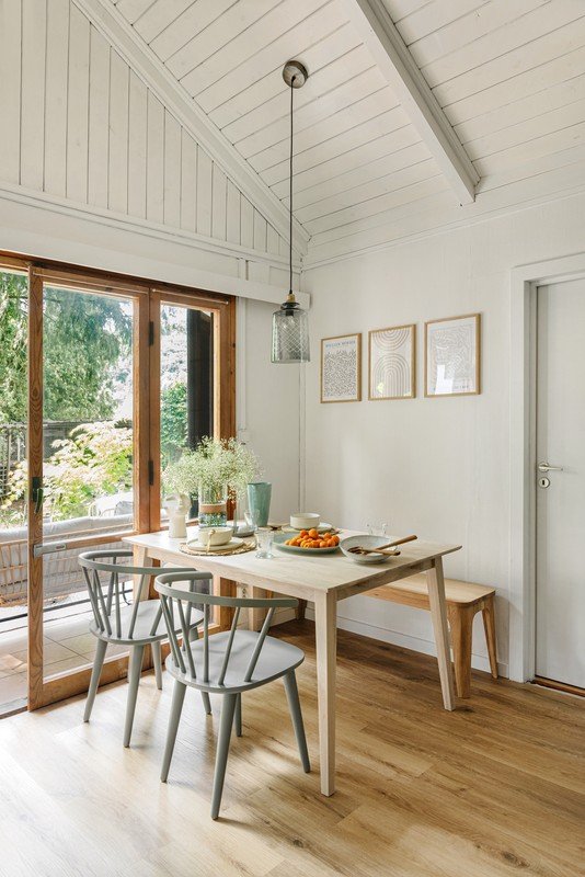 Navdih: Kuhinja in jedilnica, Jedilnica, Počitniška hiša