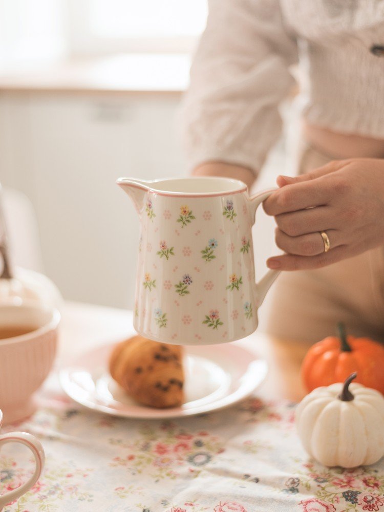 Navdih: Romantični stil, Jedilnica