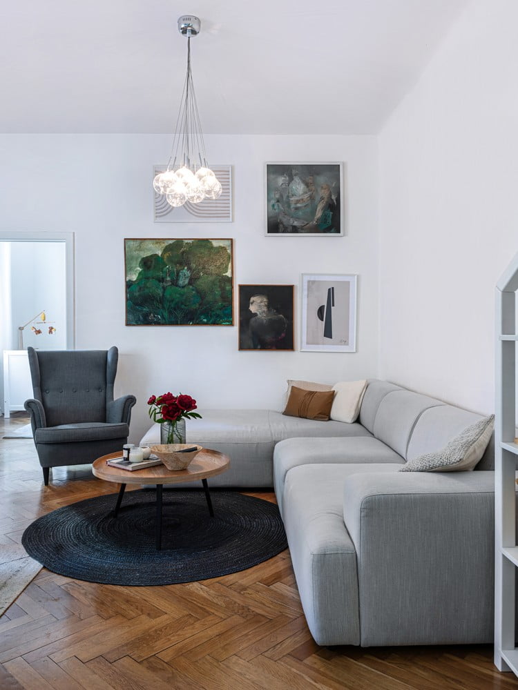 Navdih: Dnevna soba, Bonami na obisku