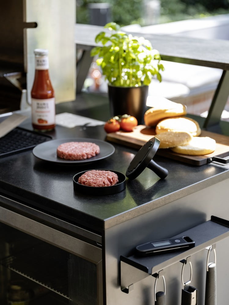 Navdih: Kuhinja in jedilnica, Vrt, BBQ