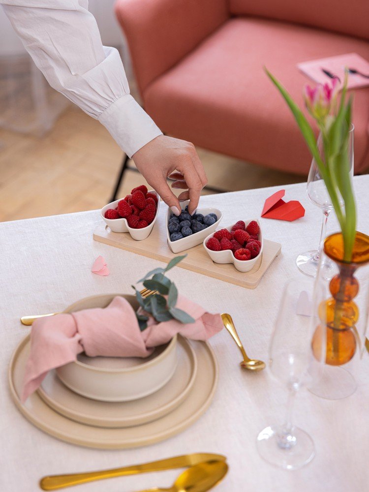 Navdih: Valentinovo, Jedilnica