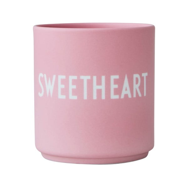 Roza porcelanasta skodelica Design Letters Sweetheart, 300 ml